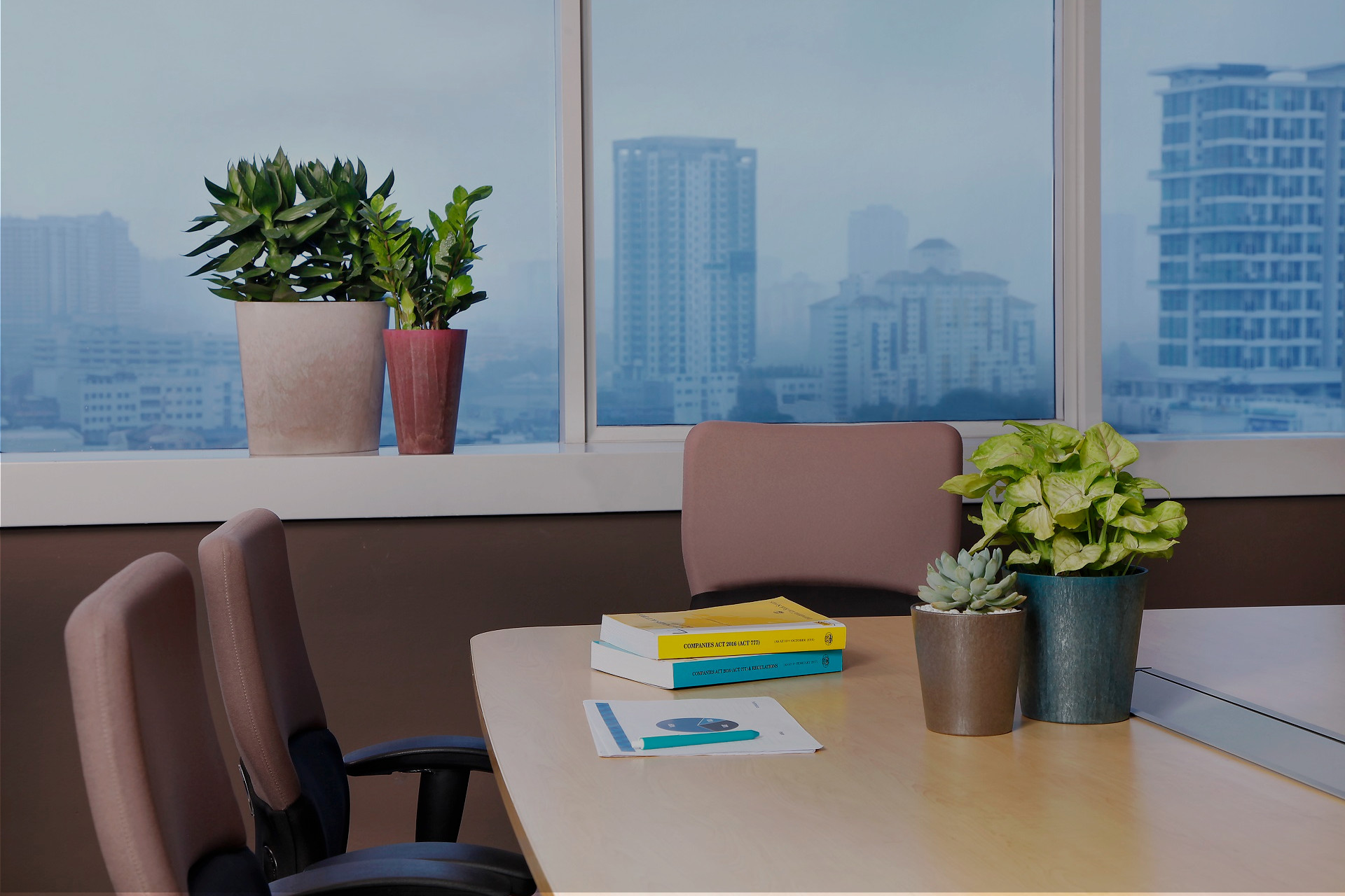 Banner-Artlumin-Claire-Environment-04